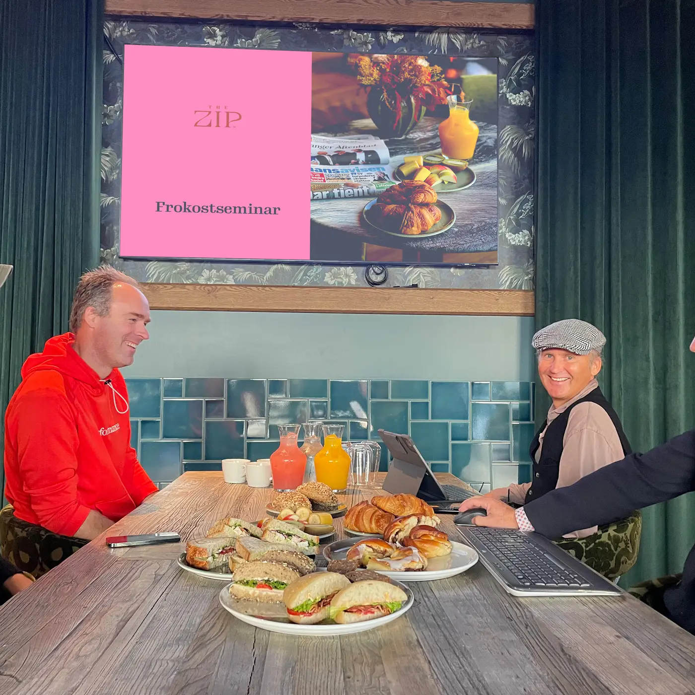 image000051%20skjerm%20med%20presentasjon